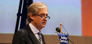 Carl-Edgar Jarchow sieht dem Abstieg ins Auge Carl-Edgar Jarchow