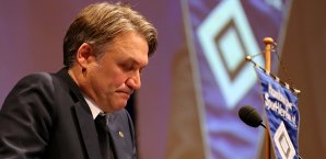 Dietmar Beiersdorfer will bis Saisonende keinen neuen Trainer mehr Dietmar Beiersdorfer
