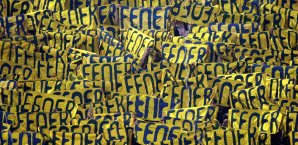 Die Fenerbahce-Anhänger unterstützten ihr Team friedlich Fenerbahce