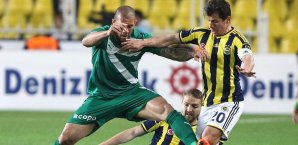 In einem hart umkämpftem Spiel gewann Fenerbahce dank eines späten Treffers Fenerbahce