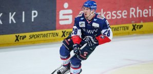 Mauer konnte vor wenigen Tagen noch den DEL-Titel mit Mannheim holen Frank Mauer