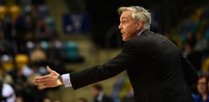 Gordon Herbert winkt mit den Frankfurt Skyliners der erste europäische Titel der Vereinsgeschichte Gordon Herbert