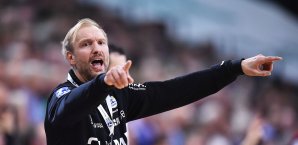 Coach Hartmut Mayerhoffer freut sich über einen neuen Rechtsaußen im Team Hartmut Mayerhoffer