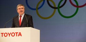 IOC-Präsident Thomas Bach muss Kritik einstecken IOC