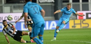 Lukas Podolski schoss Inter zum Sieg bei Udinese Lukas Podolski