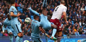 Es ging heiß her zwischen City und Villa Manchester City