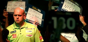 Michael van Gerwen musste die erste Niederlage der Saison einstecken Michael van Gerwen