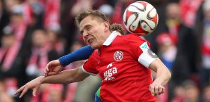 Niko Bungert schlägt sich mit einer Nackenverletzung herum Niko Bungert