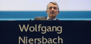 DFB-Präsident Niersbach drückt dem FC Bayern die Daumen Wolfgang Niersbach