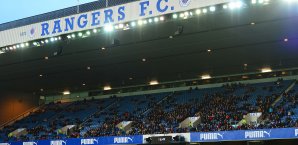 Das Publikum in Glasgow wird auch in der nächsten Saison nur Zweitligafußball zu sehen bekommen Glasgow Rangers