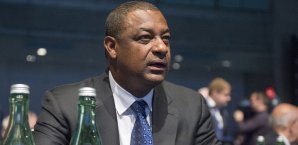 Jeffrey Webb wurde bis auf weiteres gesperrt Jeffrey Webb