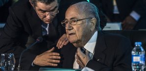 Sepp Blatter gerät unter Druck Sepp Blatter