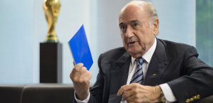 Sepp Blatter erkennt eine schwierige Zeit für den Fußball Sepp Blatter