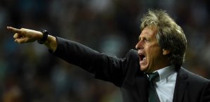 Hat Jorge Jesus gegen seinen Vertrag verstoßen? Benfia