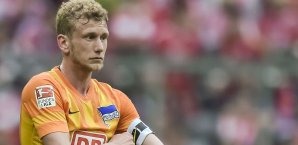 Fabian Lustenberger wird die Binde bei der Hertha auch in der kommenden Saison tragen Fabian Lustenberger