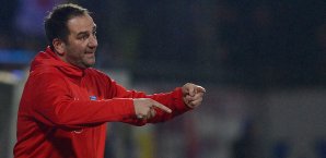 Frank Schmidt und Heidenheim haben gegen Düsseldorf gewonnen Frank Schmidt