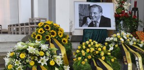 Gerhard Mayer-Vorfelder verstarb am 17. August im Alter von 82 Jahren Gerhard Mayer-Vorfelder