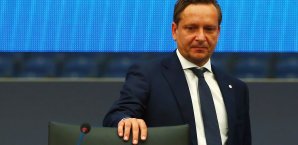 Horst Heldt will seiner Linie treu bleiben Horst Heldt
