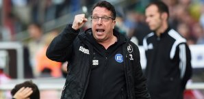 Markus Kauczinski freut sich über den KSC-Sieg Markus Kauczinski
