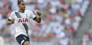 Nacer Chadli gelang die frühe Führung für die Spurs Nacer Chadli