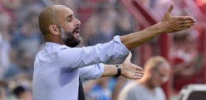 Pep Guardiola muss seit seinem Amtsbeginn um Verständnis ringen Pep Guardiola