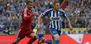 Rouwen Hennings (r.) spielt künftig in der englischen Championship Rouwen Hennings