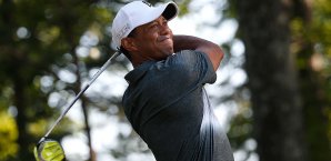 Tiger Woods ist gut im Rennen beim Quicken Loans National Tiger Woods