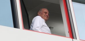 Uli Hoeneß hat Pläne mit den FCB-Junioren Uli Hoeneß