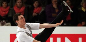Bruno Massot wartet immer noch auf die Startfreigabe mit seiner neuen Partnerin Eiskunstlauf