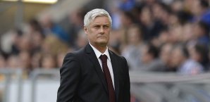 Armin Veh hat sich bereits unter anderem vermehrt um Ex-Frankfurter Sebastian Jung und Sydney Sam vom FC Schalke bemüht Armin Veh