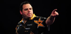 Adrian Lewis steht als erster Finalist fest Adrian Lewis