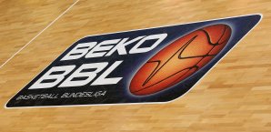 Würzburg geriet gegen den Mitteldeutschen BC ins Straucheln Baskets Würzburg
