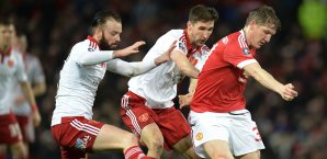 Bastian Schweinsteiger wird nicht zum Kracher in Anfield fit Bastian Schweinsteiger