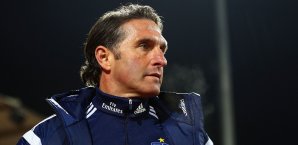 Bruno Labbadia und der HSV haben ihr Testspiel gegen Drittligist Rot-Weiß Erfurt verloren Bruno Labbadia
