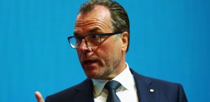 Clemens Tönnies ist auf der Suche nach Verstärkung für die Abwehr Clemens Tönnies
