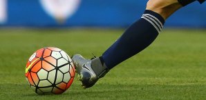 Die Klubs sollen den italienischen Fiskus in Millionenhöhe betrogen haben Fußball