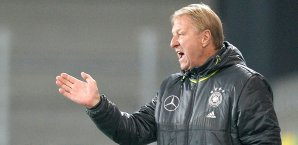 Horst Hrubesch muss auf nahmhafte Spieler verzichten Horst Hrubesch