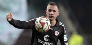 John Verhoek unterschrieb beim 1. FC Heidenheim einen Kontrakt bis 2018 John Verhoek