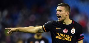 Lukas Podolski hält sich zur Behandlung derzeit in Deutschland auf Lukas Podolski