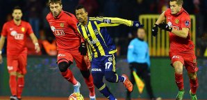Nani übernahm mit Fenerbahce erneut die Tabellenführung Nani