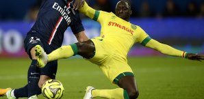 Papy Djilobodji spielt vor seinem Wechsel zu Chelsea beim FC Nantes Papy Djilobodji,