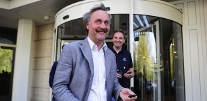 Peter Neururer ist voll des Lobes über Borussia Dortmund Peter Neururer