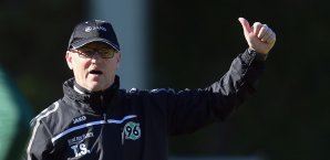 Thomas Schaaf soll Hannover 96 zum Klassenerhalt führen Thomas Schaaf