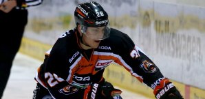 Tyson Mulock hat seinen Vertrag bei den Grizzlys Wolfsburg verlängert Tyson Mulock