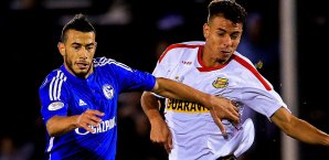 Younes Belhanda gab sein Debüt für Schalke 04 Younes Belhanda