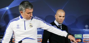 Zinedine Zidane wird sein Debüt als Trainer von Real Madrid gegen Deportivo La Coruna geben Zinedine Zidane, Jose Mourinho
