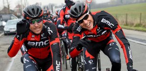 Greg Van Avermaet (l.) hat sich den Gesamtsieg gesichert Greg Van Avermaet