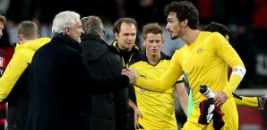 Mats Hummels nach dem Spiel gegen Leverkusen mit Rudi Völler Mats Hummels