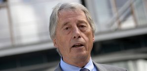 Rolf Hocke sieht der neuen DFB-Struktur kritisch gegenüber Rolf Hocke