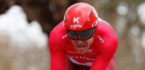 Alexander Kristoff hatte in einer dreiköpfigen Fluchtgruppe im Sprint die Nase vorne Alexander Kristoff